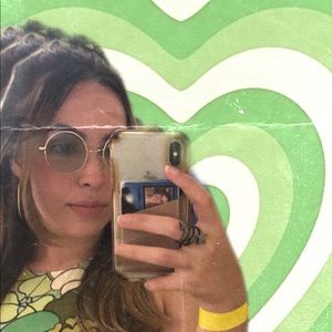 Meet your Posher, Beatriz